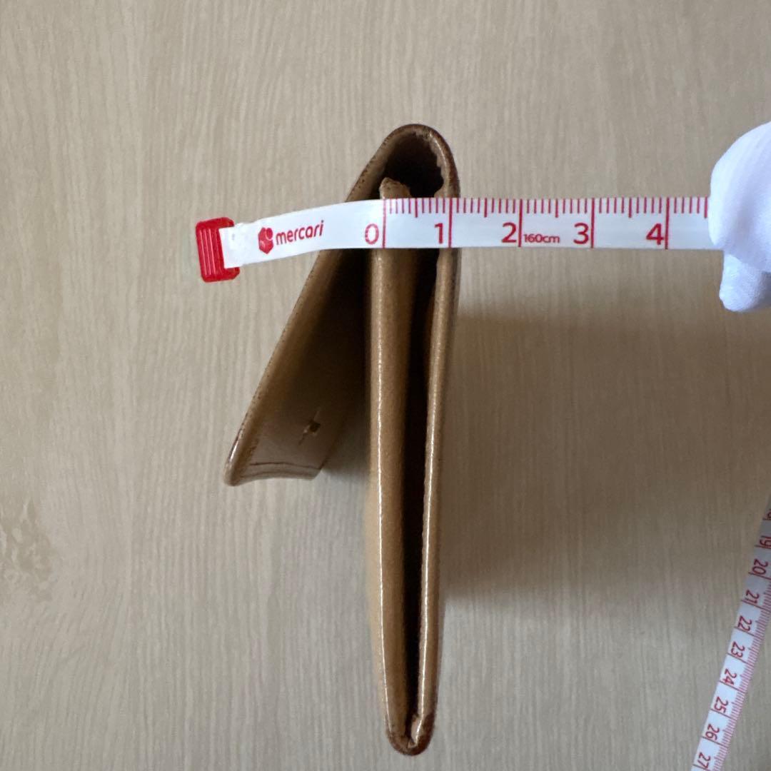 CHANEL シャネル　二つ折り財布　ベージュ