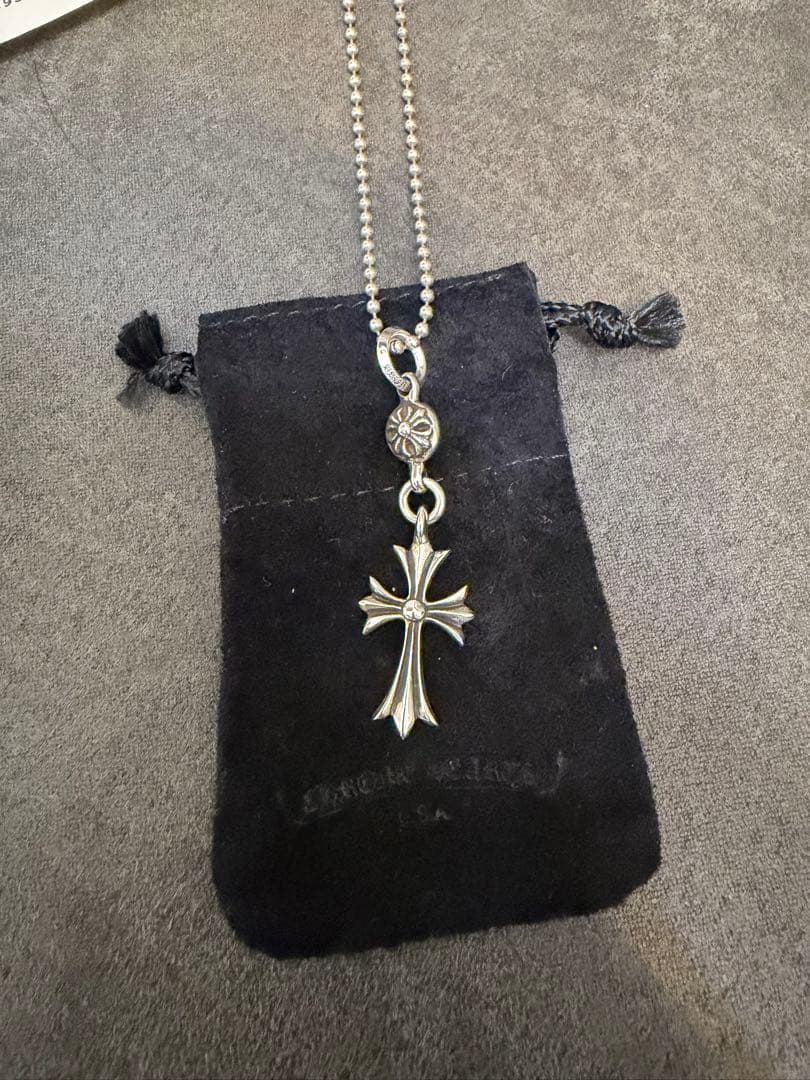 クロムハーツ　ワンボールタイニーCHクロス