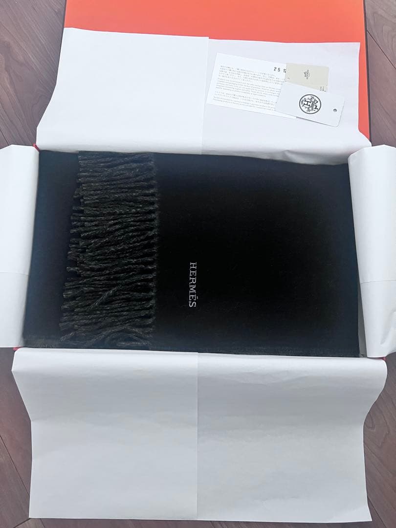 新品未使用エルメス　カシミヤマフラー 《レクトヴェルソ》