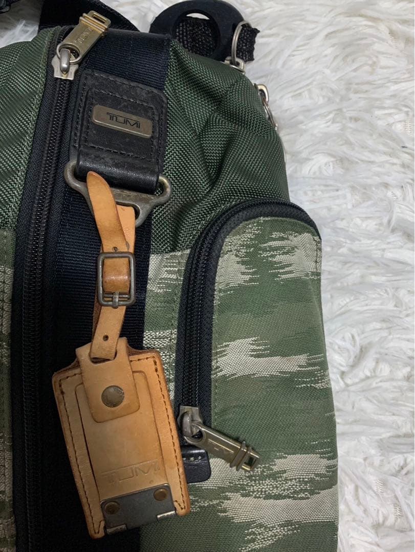 TUMI トゥミ 22318SCH ALPHA BRAVO ボディーバック　迷彩