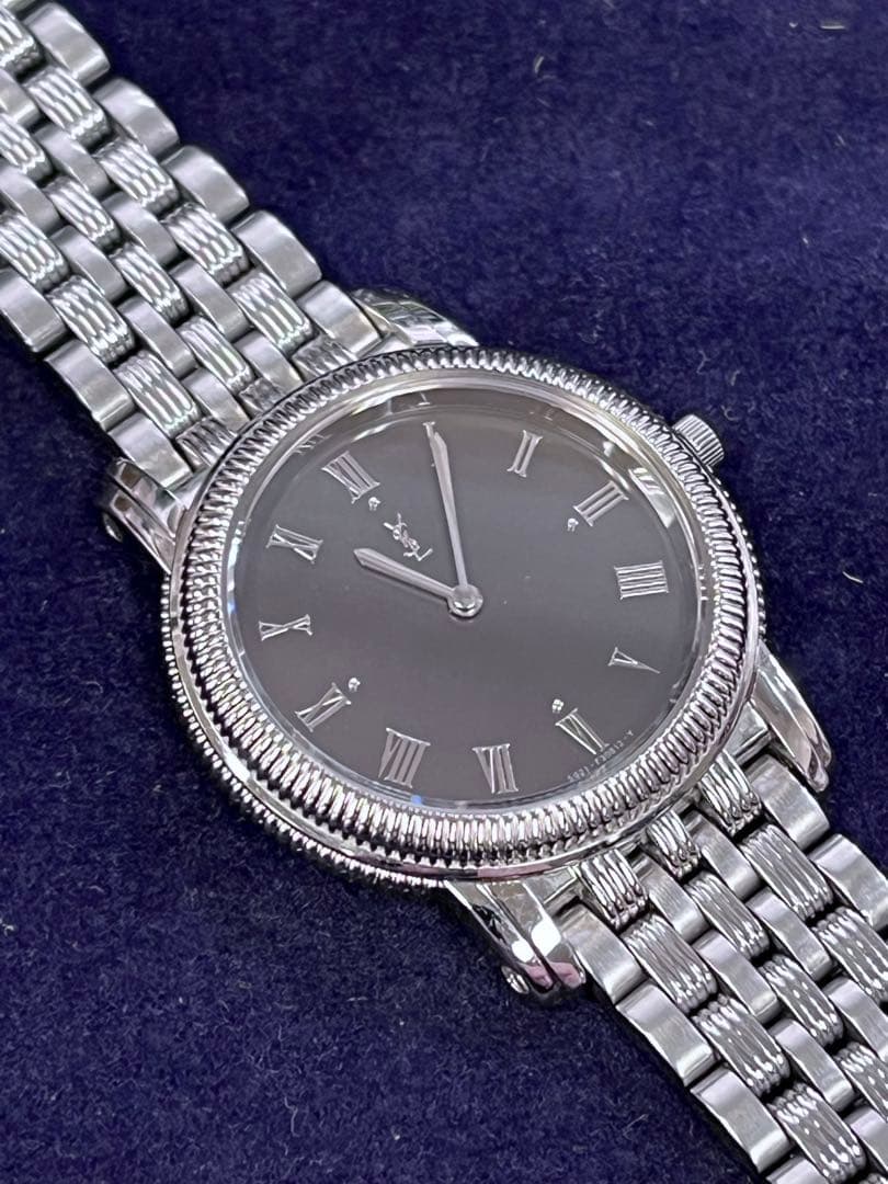 【ジャンク/不動】Yves Saint Laurent 腕時計 4N0204