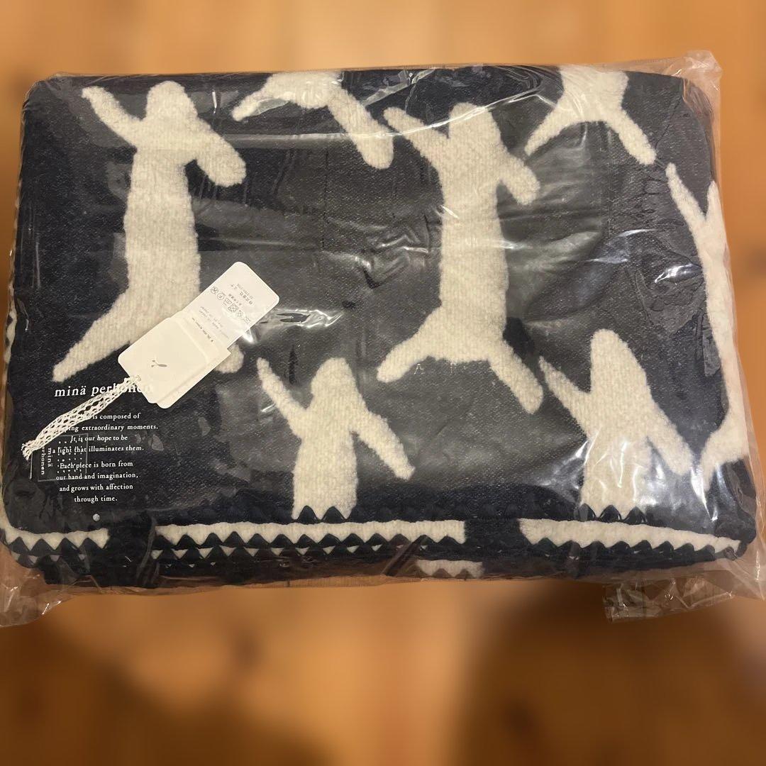 未使用ミナペルホネンrun run run ウールブランケット ネイビー　大