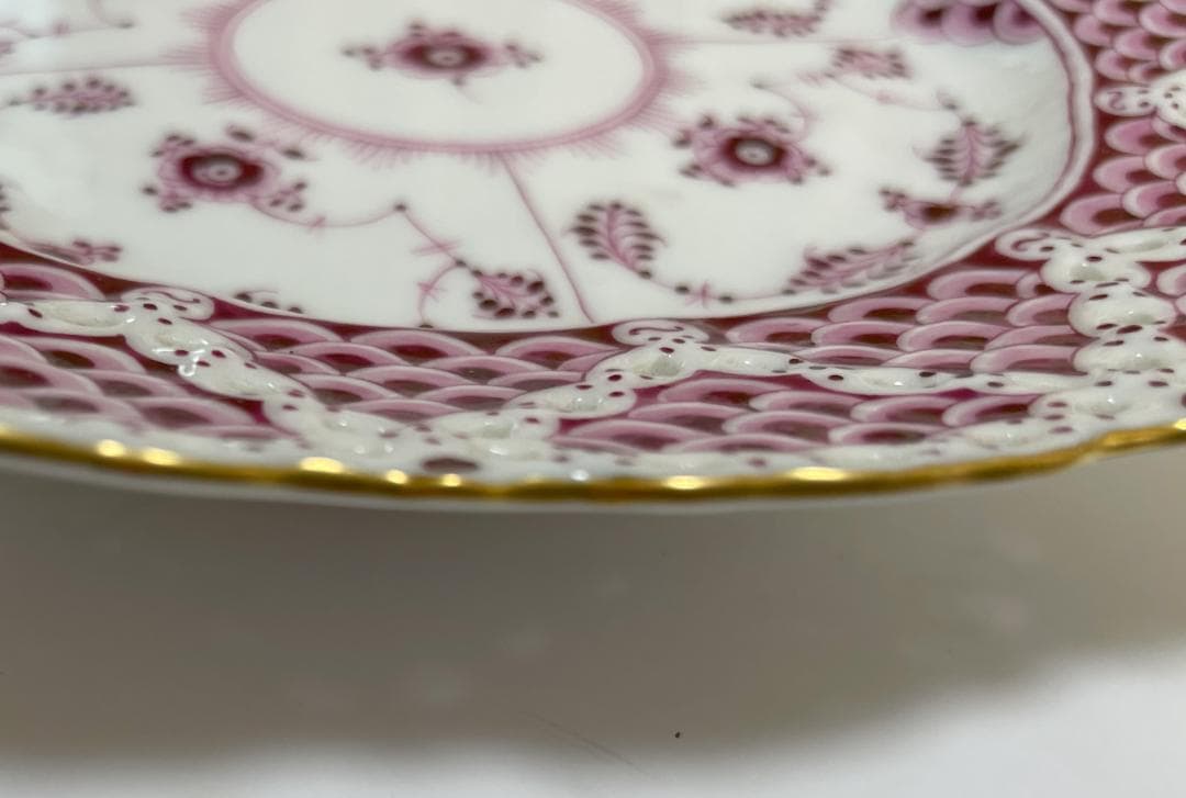 ロイヤルコペンハーゲン　バーガンディ ダブルレース