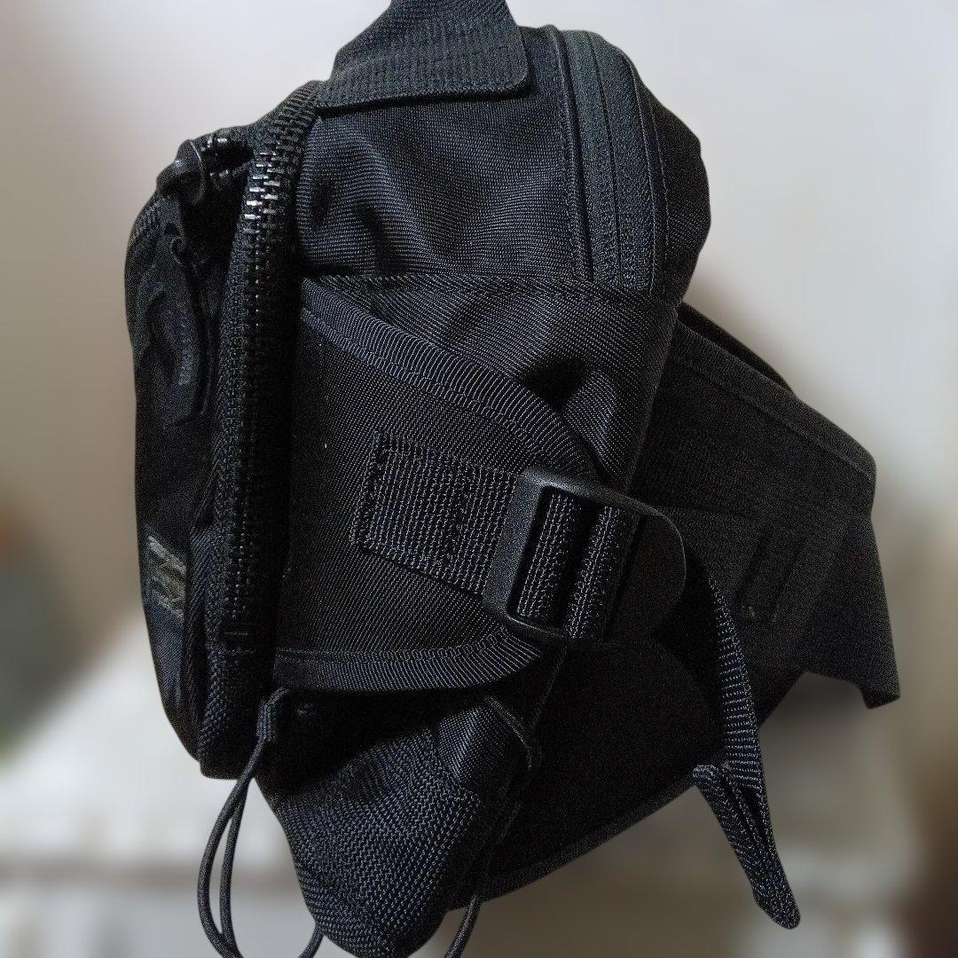 吉田カバン　PORTER ボディバッグシングス　 ブラック