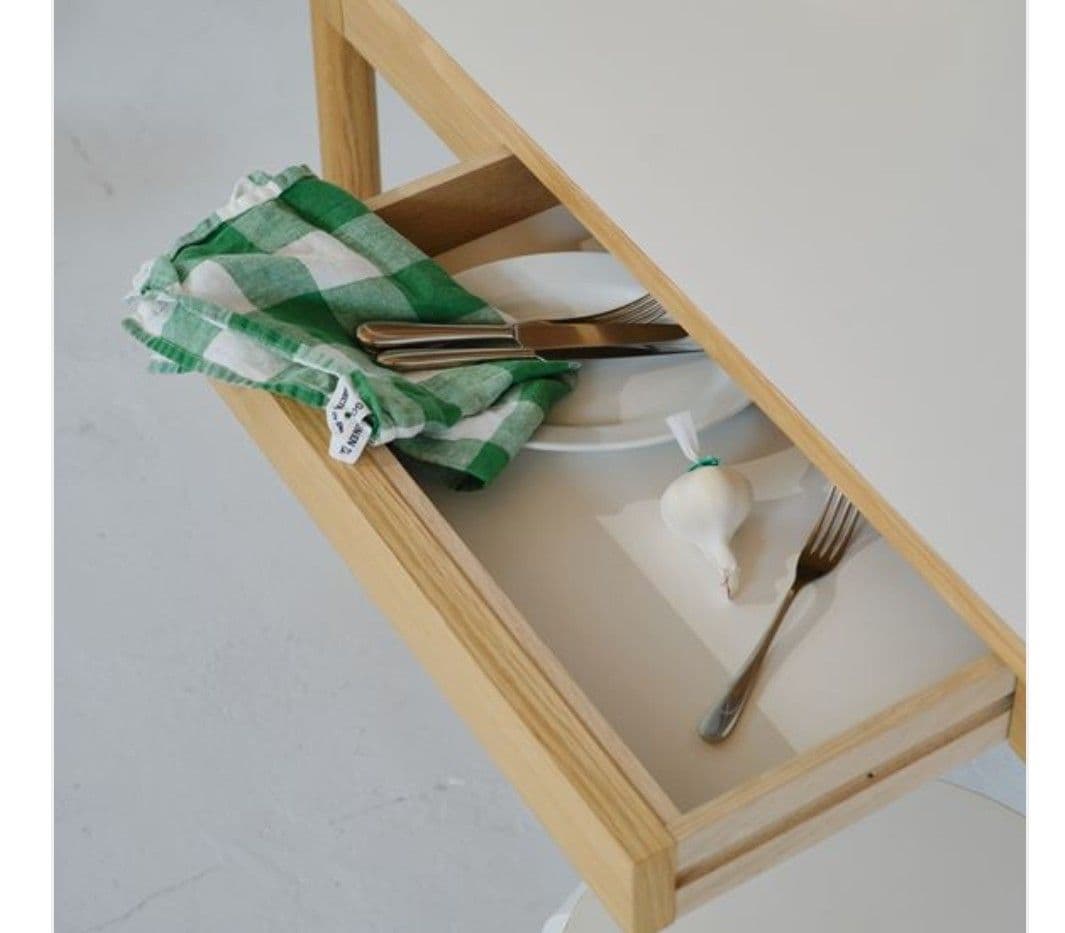 ダイニングテーブル IDEE STILT TABLE 1400 White