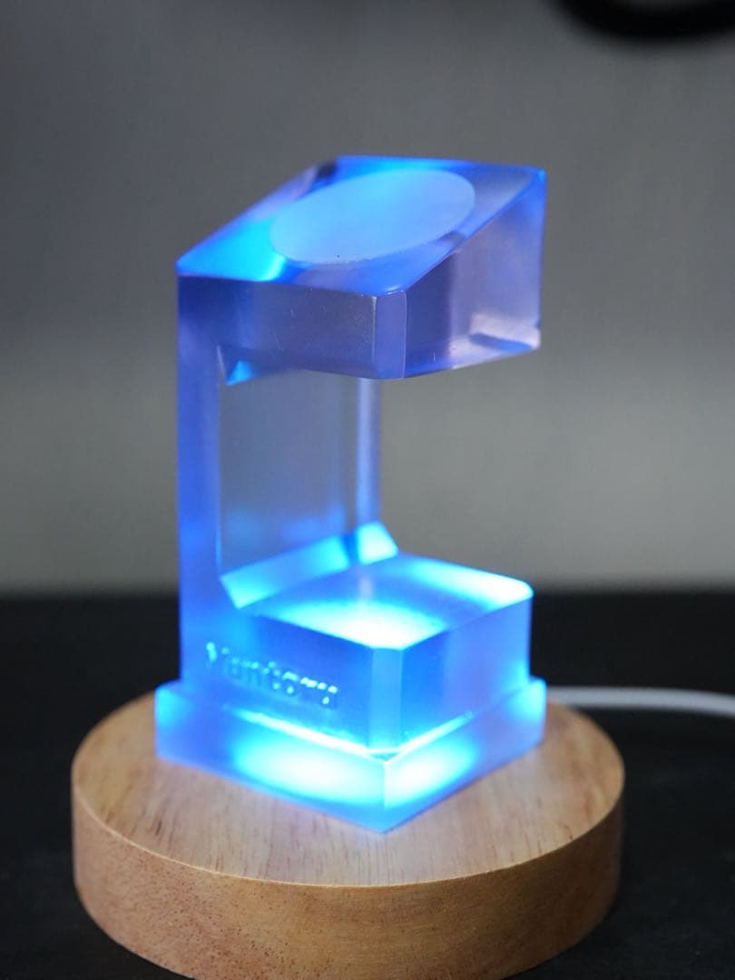 マッドクリアムントル 腕時計スタンド