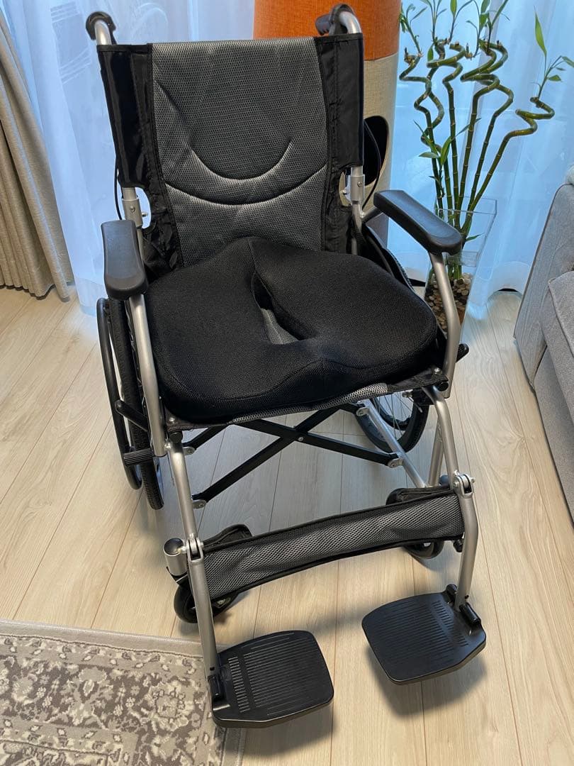 車椅子 折りたたみ