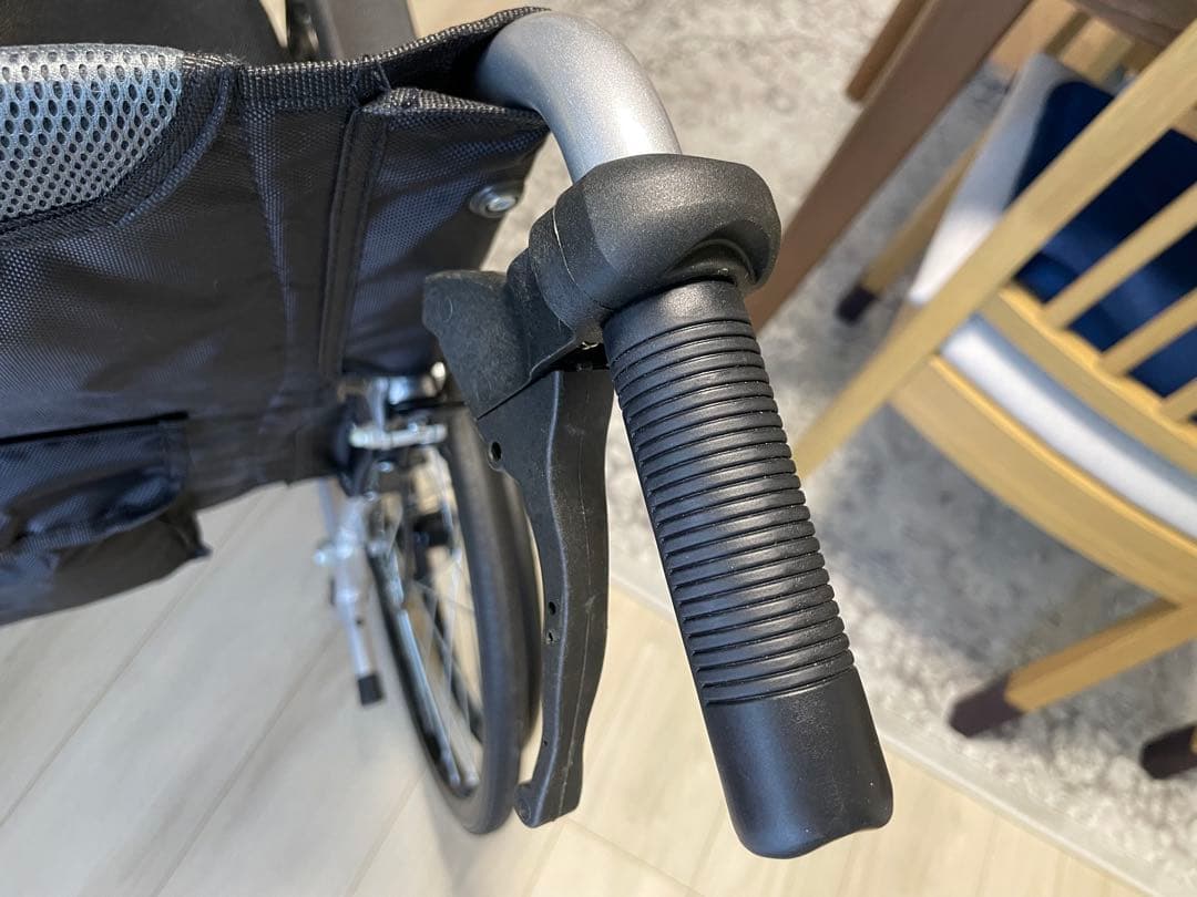 車椅子 折りたたみ