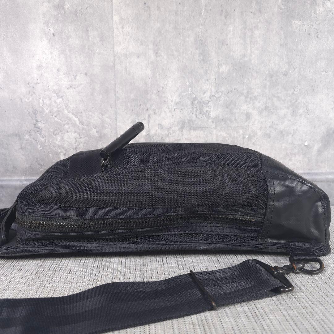 極美品　PORTER　ポーター　ヒート　スリングショルダー　ボディバッグ