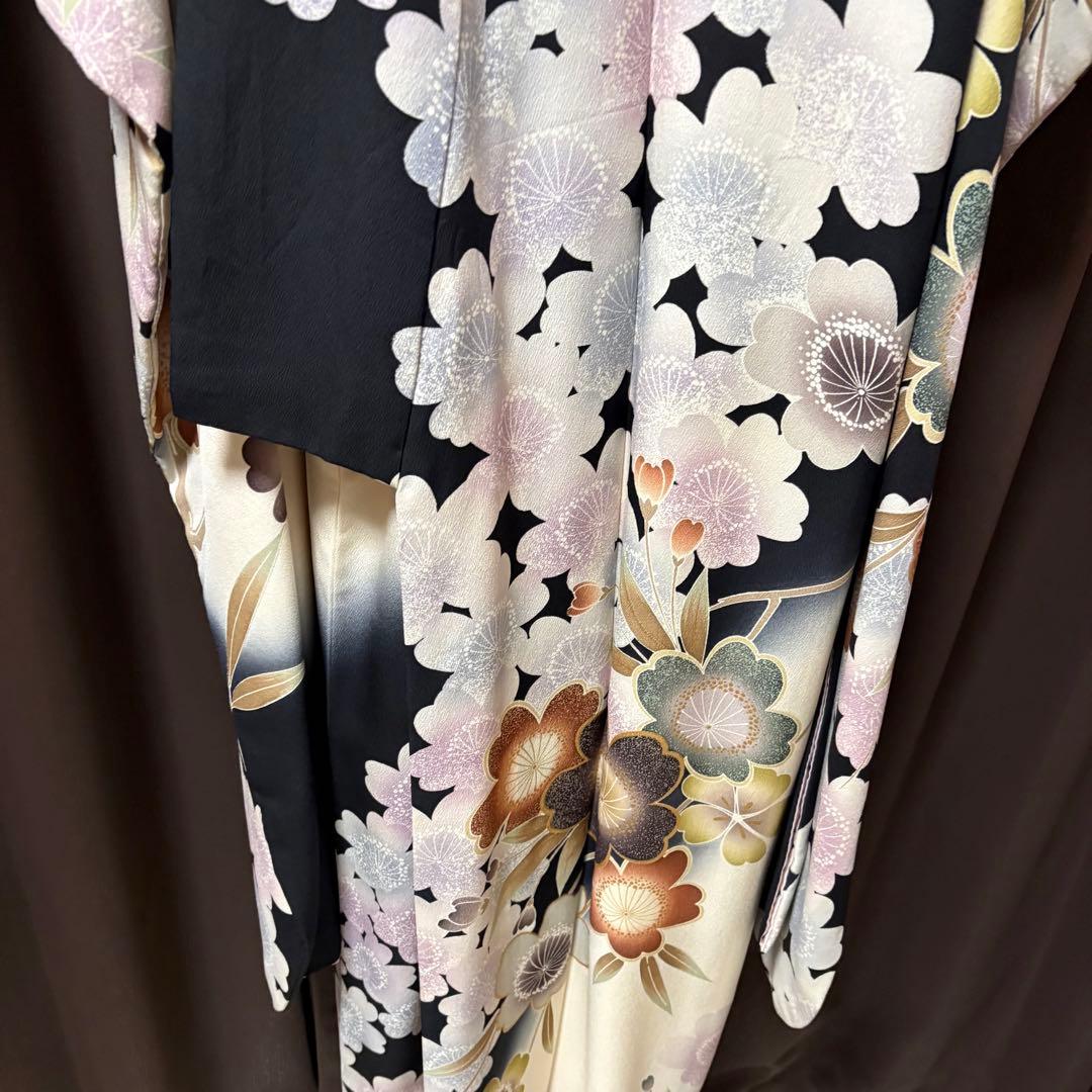 正絹振袖＊成人式向け白黒Ｌ〜LLサイズ