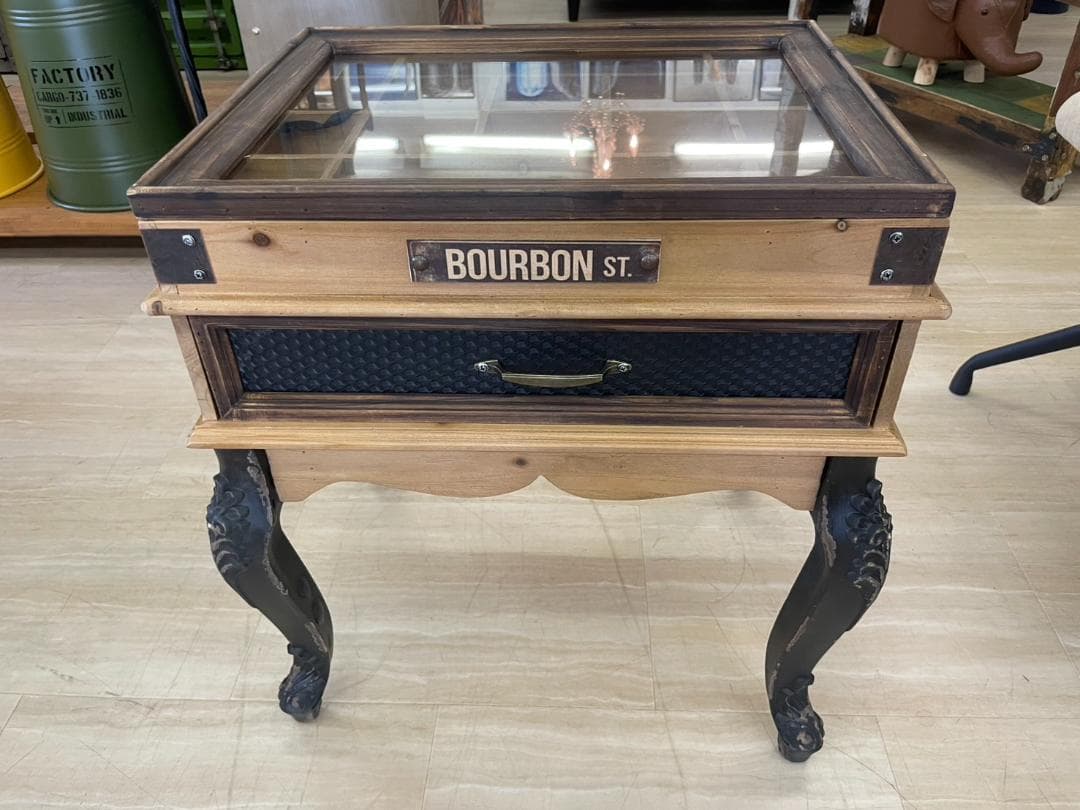 コレクションテーブル　コレクションケース　机　サイドテーブル　アンティーク　木