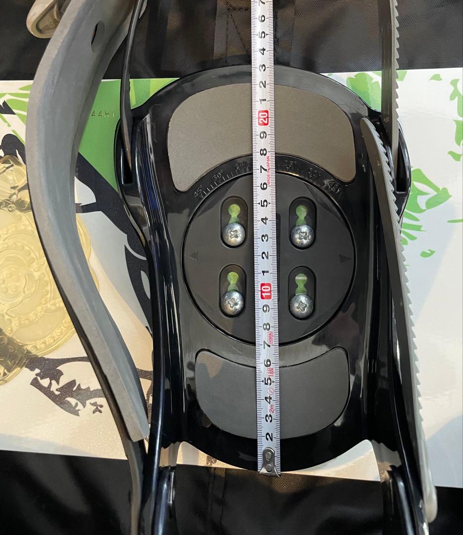 【中古】IGNIO Milwei 144スノーボード、ビンディング、カバー付き