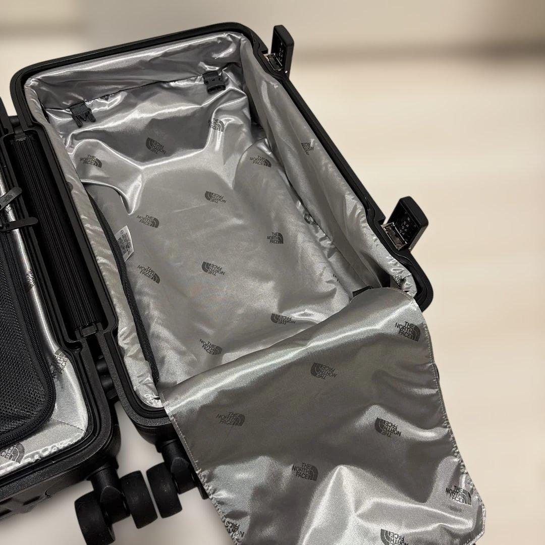 THE NORTH FACE スーツケース 機内持ち込み可