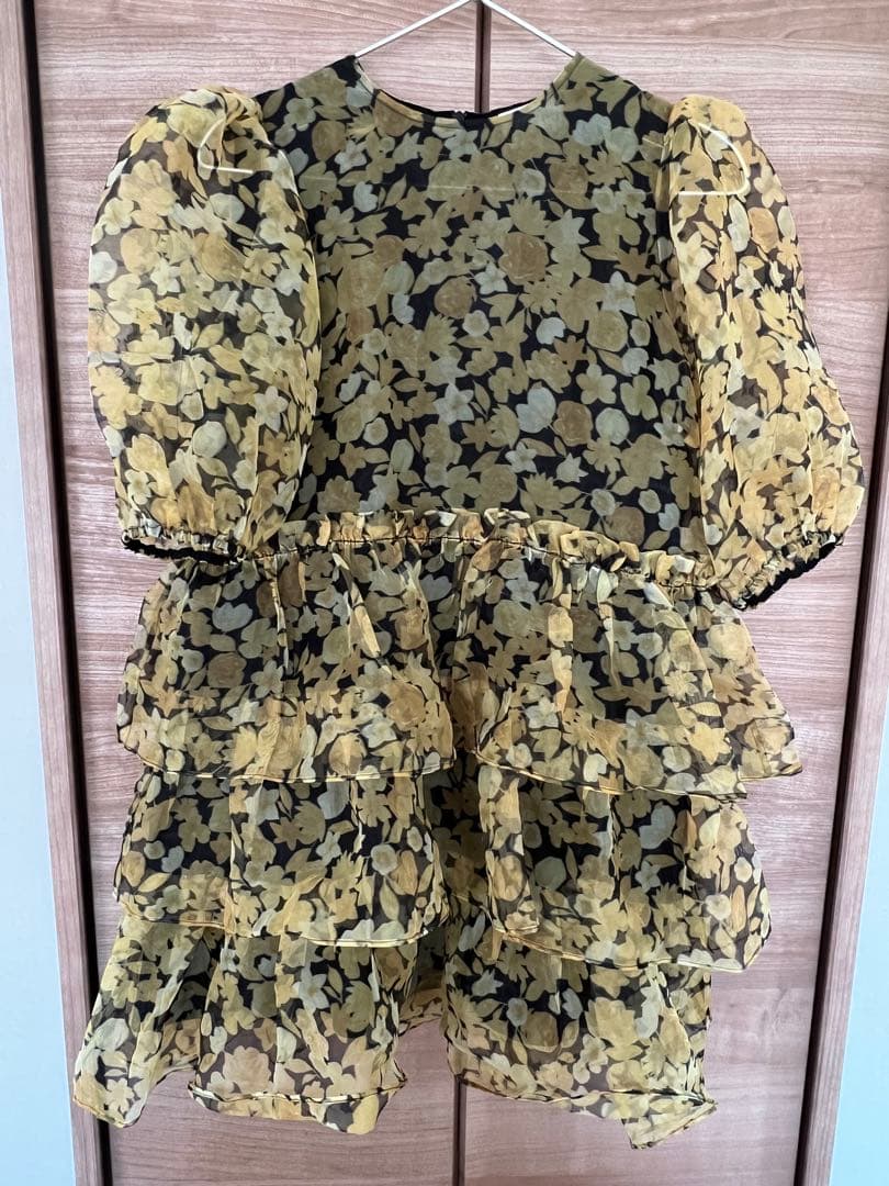 GANNI TOMORROWLAND ワンピース　花柄