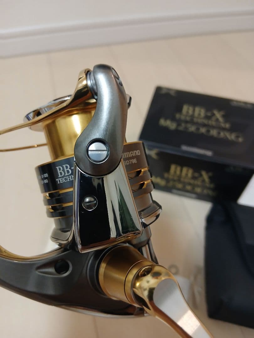 ☆セール☆ [極美品] シマノ　BB-X テクニウム Mg 2500DXG