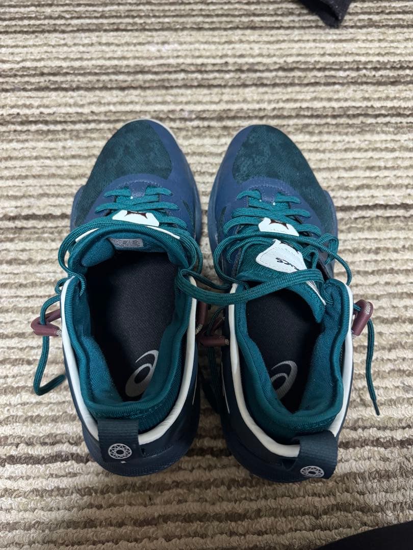 ASICS NOVA SURGE LOW2 ダークグリーン