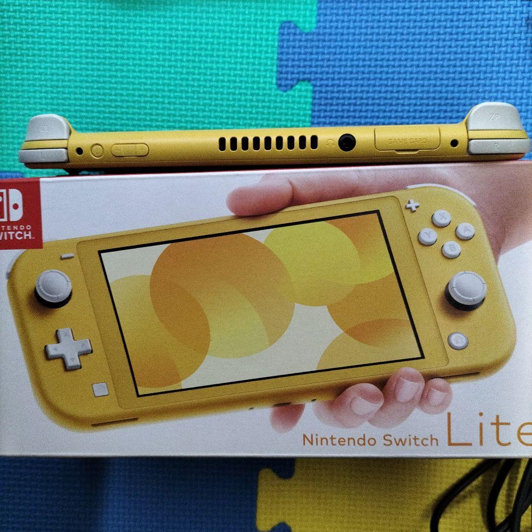 Switchライト 本体 イエロー 箱あり 保護カバー付き