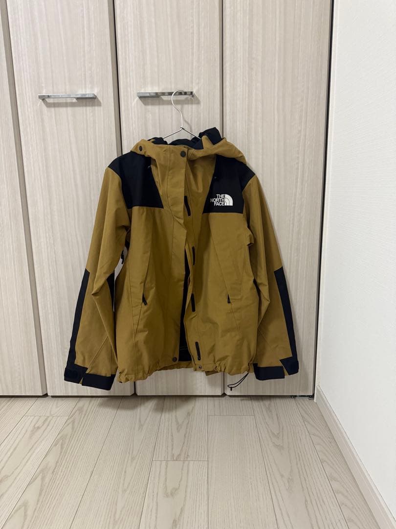 美品The North Face マウンテンパーカー ブラウン/ブラック
