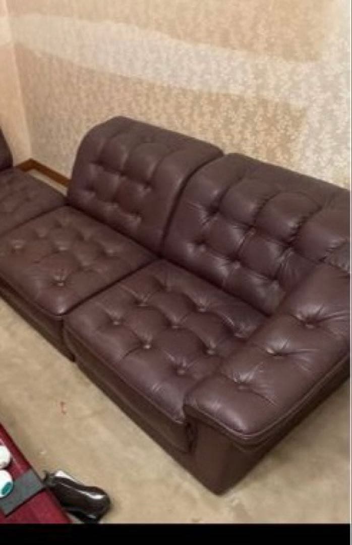 ア*ン様 【限界お値下げ！】カリモク　ダークブラウン ソファ 2.人掛け