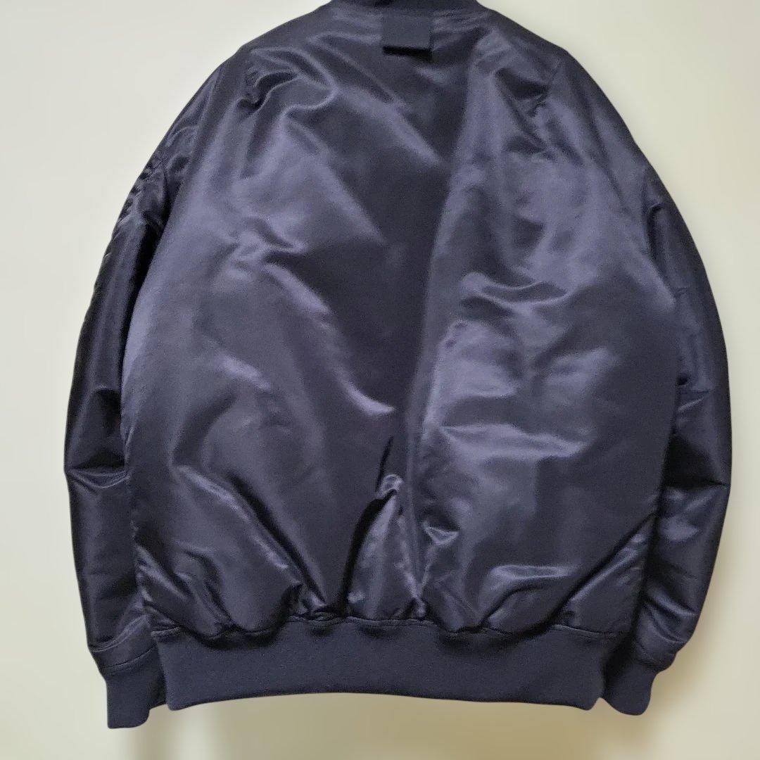 ユニクロ　ハイブリッドダウンオーバーサイズMA-1ジャケット