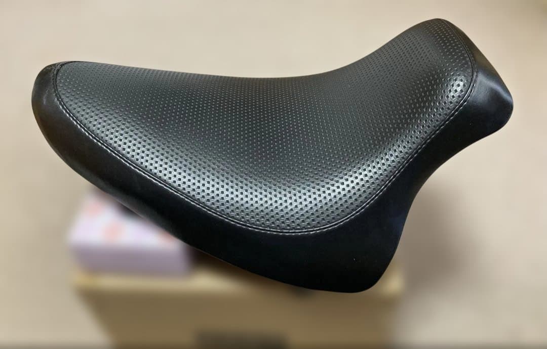 ハーレーダビッドソン ソフテイル ？ラペラ LePera ソロシート