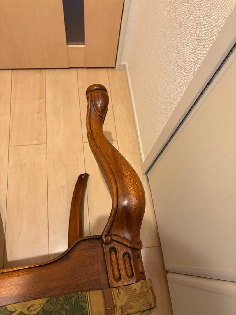 【イタリア製 】ダイニングチェア アンティーク　ロココ調　ドレッサー　在庫1