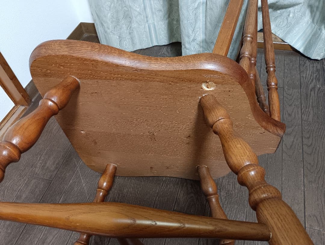 柏木工　①ウインザーチェア　曲げ木加工　椅子　飛騨家具