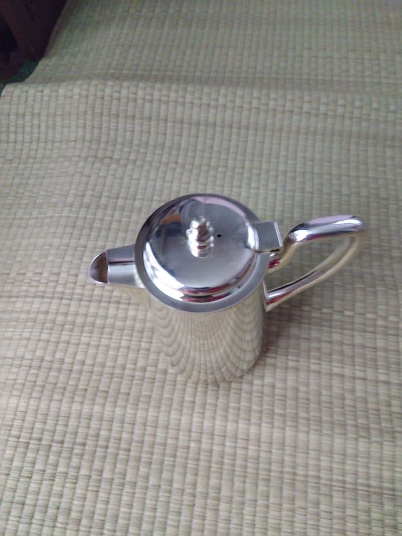 シルバーウォーターポット