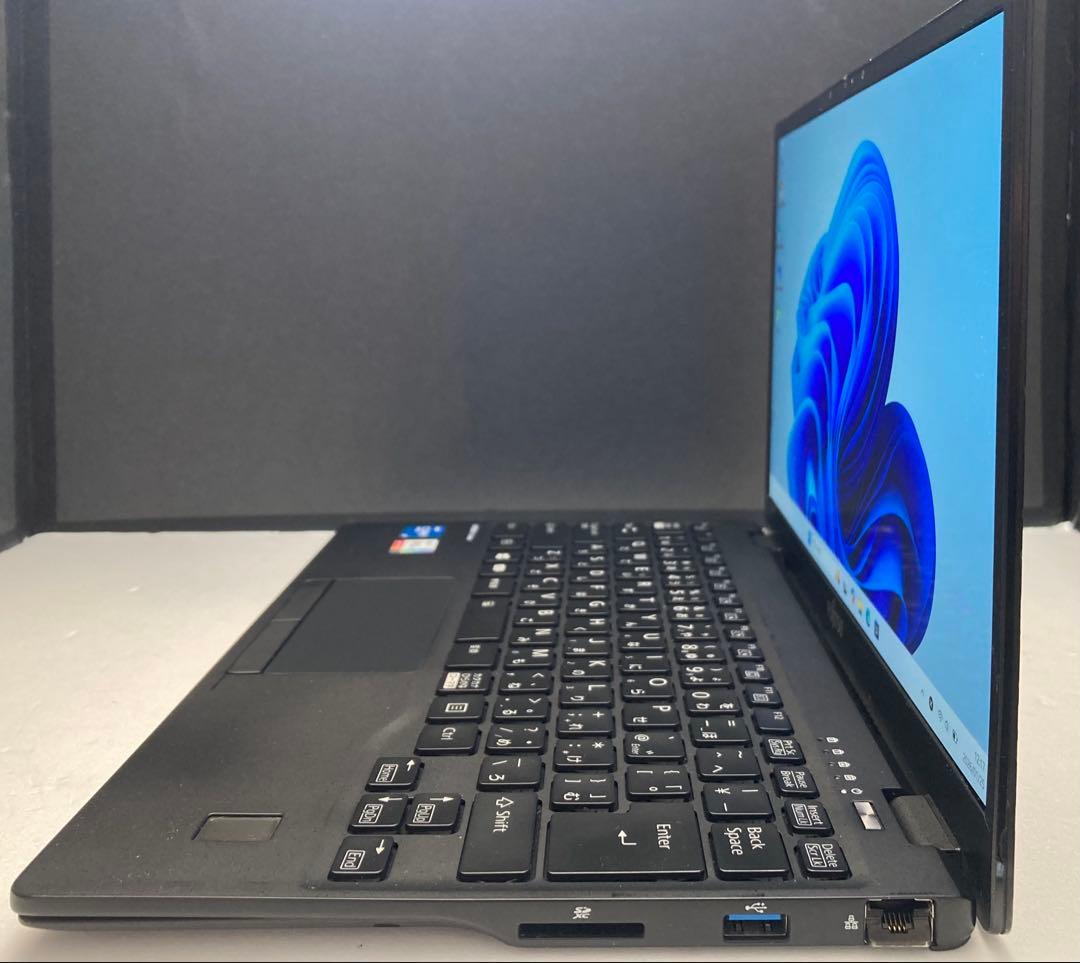 富士通LIFEBOOK U9311 i5-1135G7 8G 256GB