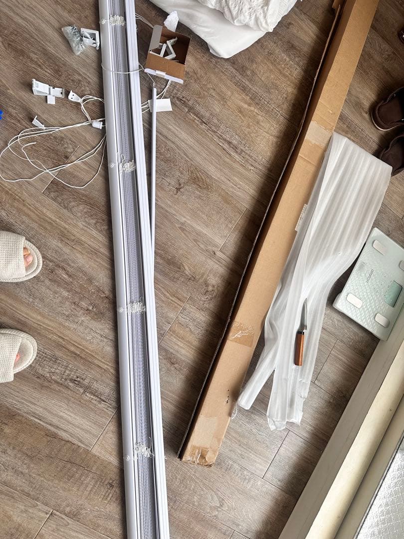 IKEA ホワイト アルミブラインド 取り付け用具付き