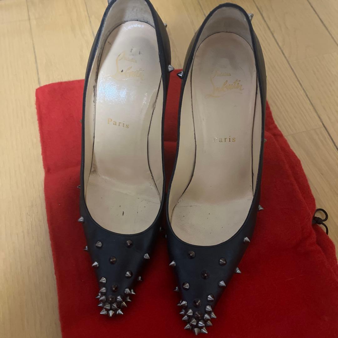 ルブタン黒ハイヒールパンプス24.5