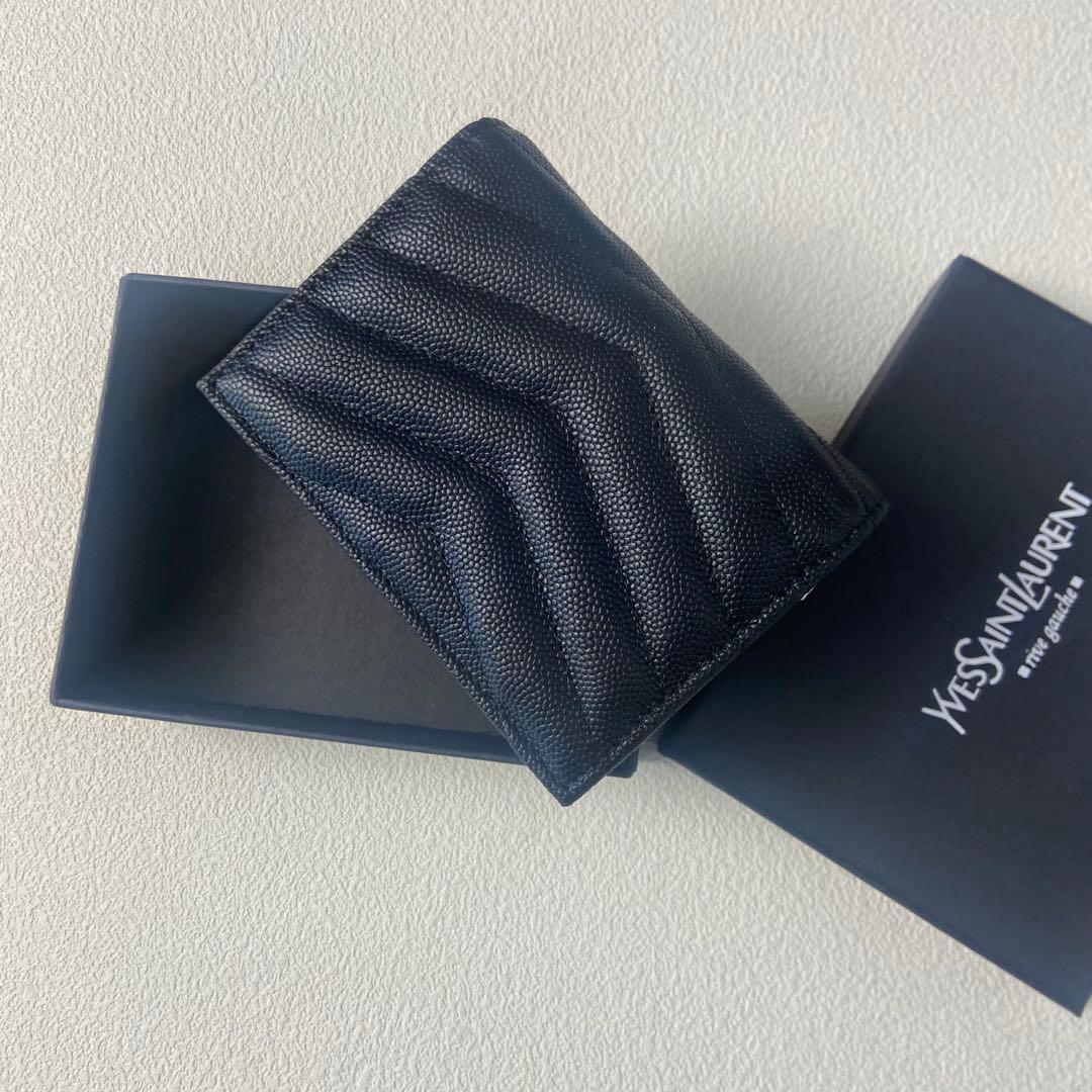 Yves Saint Laurent ブラック 二つ折り財布