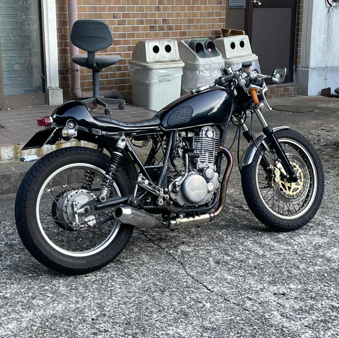 YAMAHA SR400 モトティーポB　セミダブルシート シート 黒