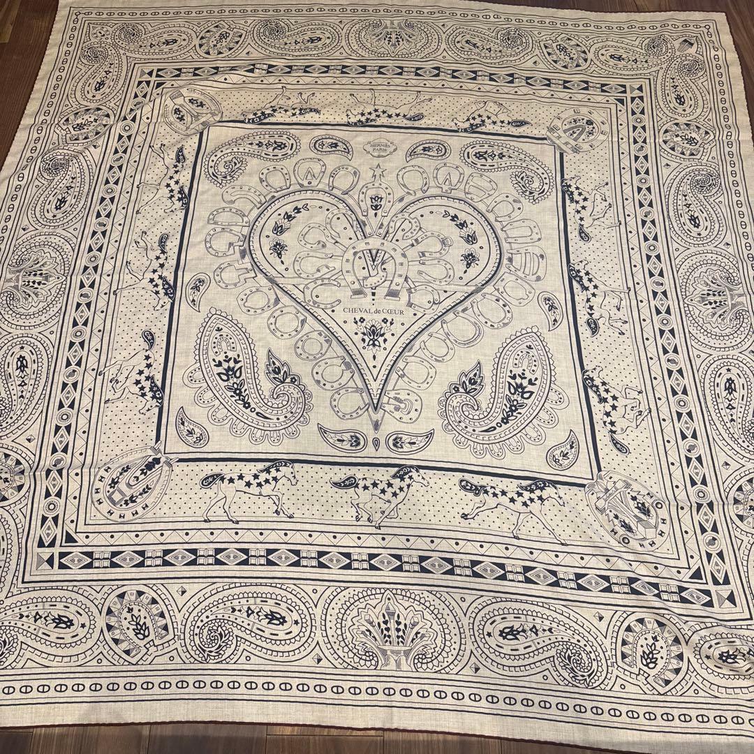 HERMES ハート バンダナ柄　カシシル