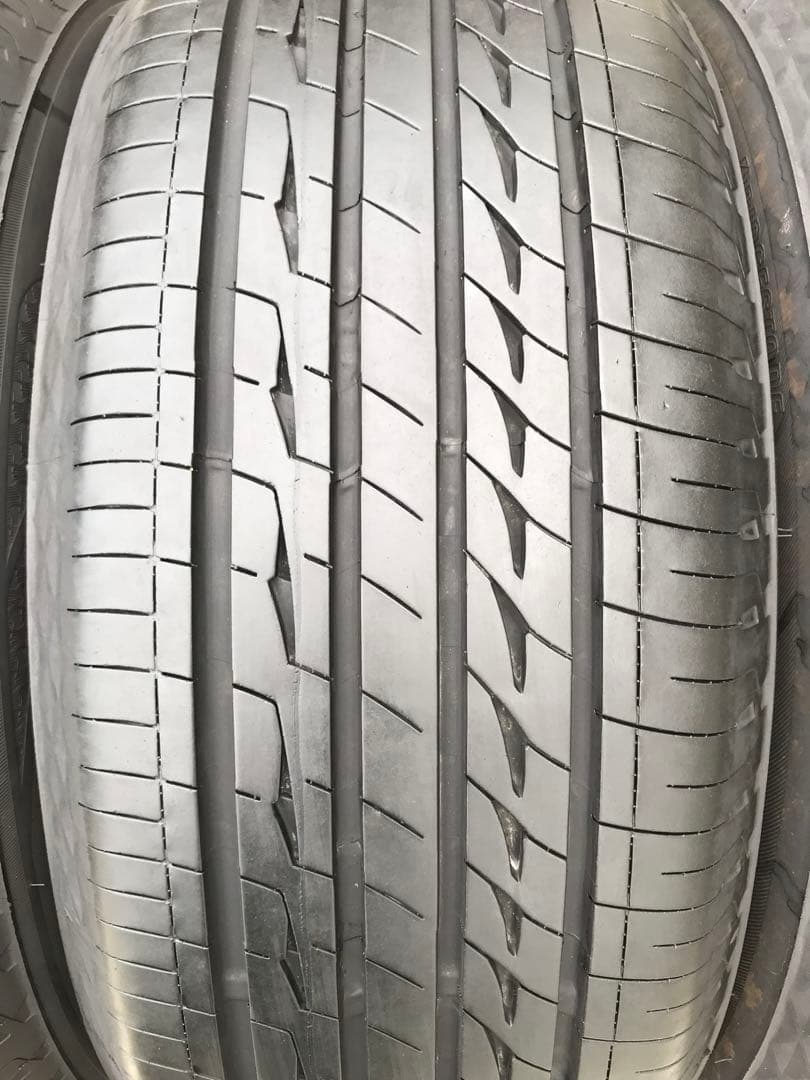 225/55 R17 BRIDGESTONE REGNOラジアルタイヤ2023年