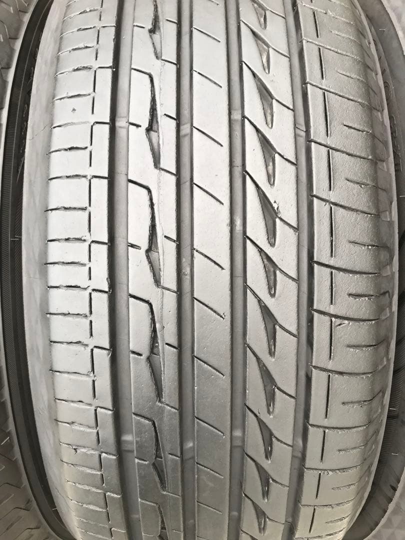 225/55 R17 BRIDGESTONE REGNOラジアルタイヤ2023年