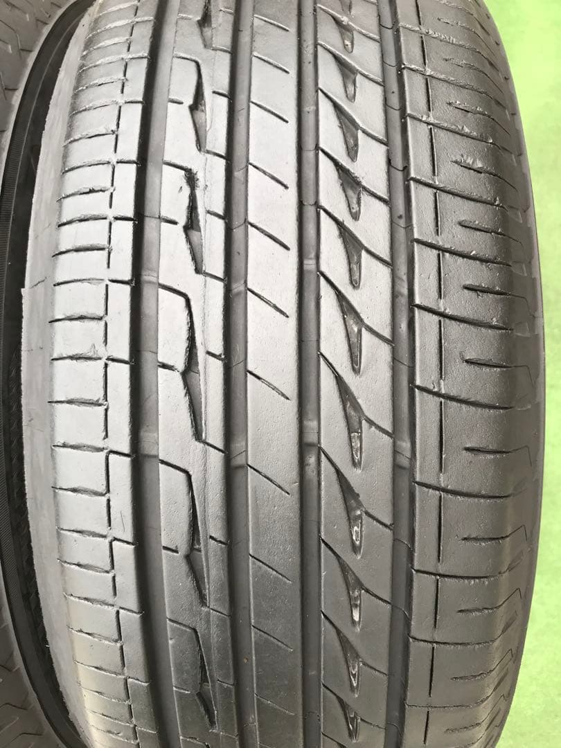 225/55 R17 BRIDGESTONE REGNOラジアルタイヤ2023年