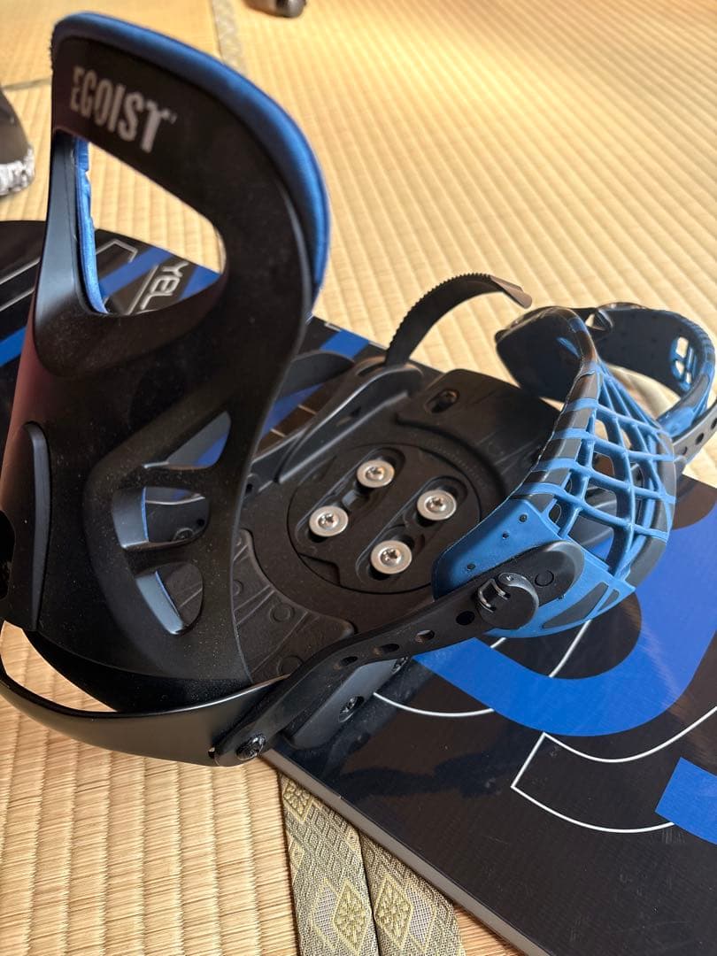 【メンズ4点セット】145㎝スノーボード＋26㎝ブーツ+ビンディング+ケース