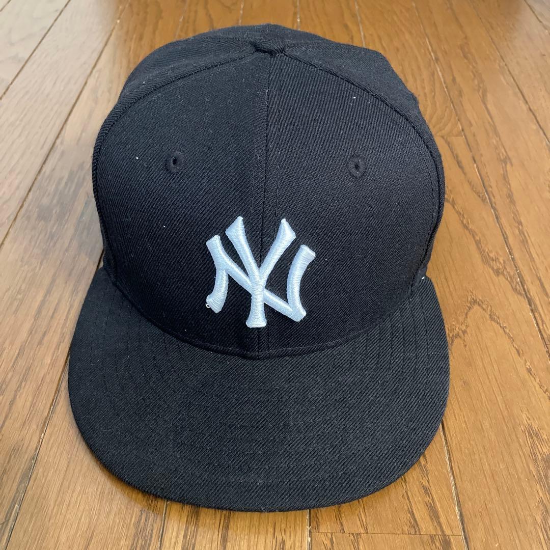 MLBホームラン実使用バット 及び，ヤンキーススタントン選手実使用キャップ