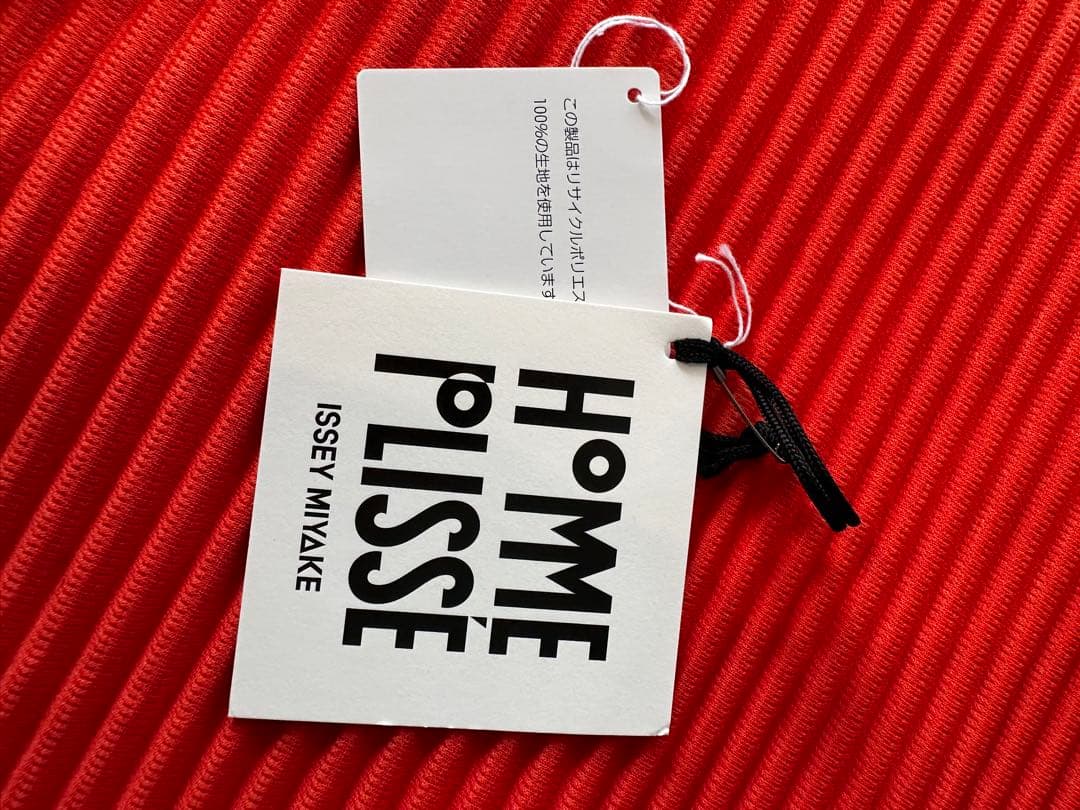 ISSEY MIYAKE HOMME PLISSÉ ノースリーブトップス 三角形