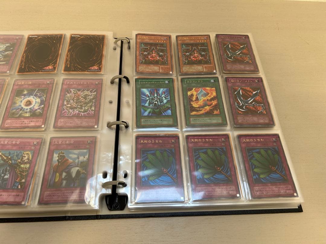 遊戯王　カードファイルごと　引退品