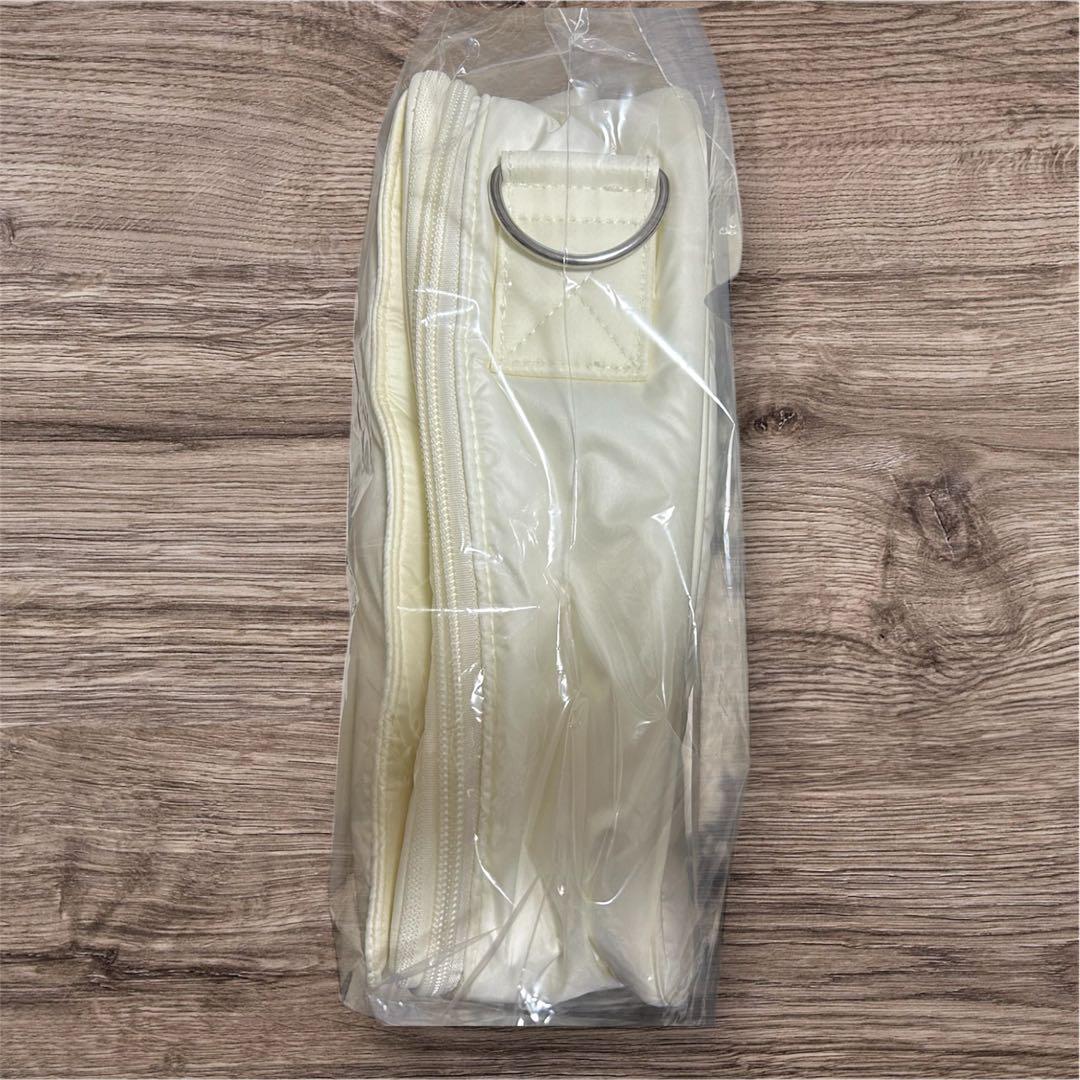 【新品未使用】calinマザーズポーチバッグ アイボリー