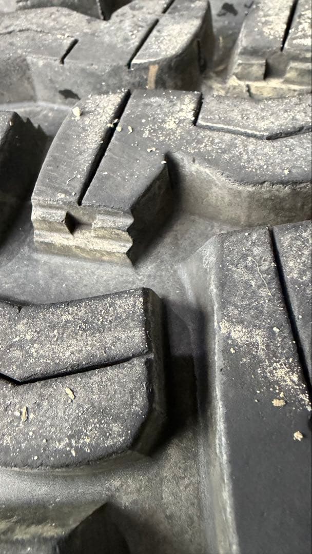 ファルケン　ワイルドピークM/T 35x12.5R17 走行少