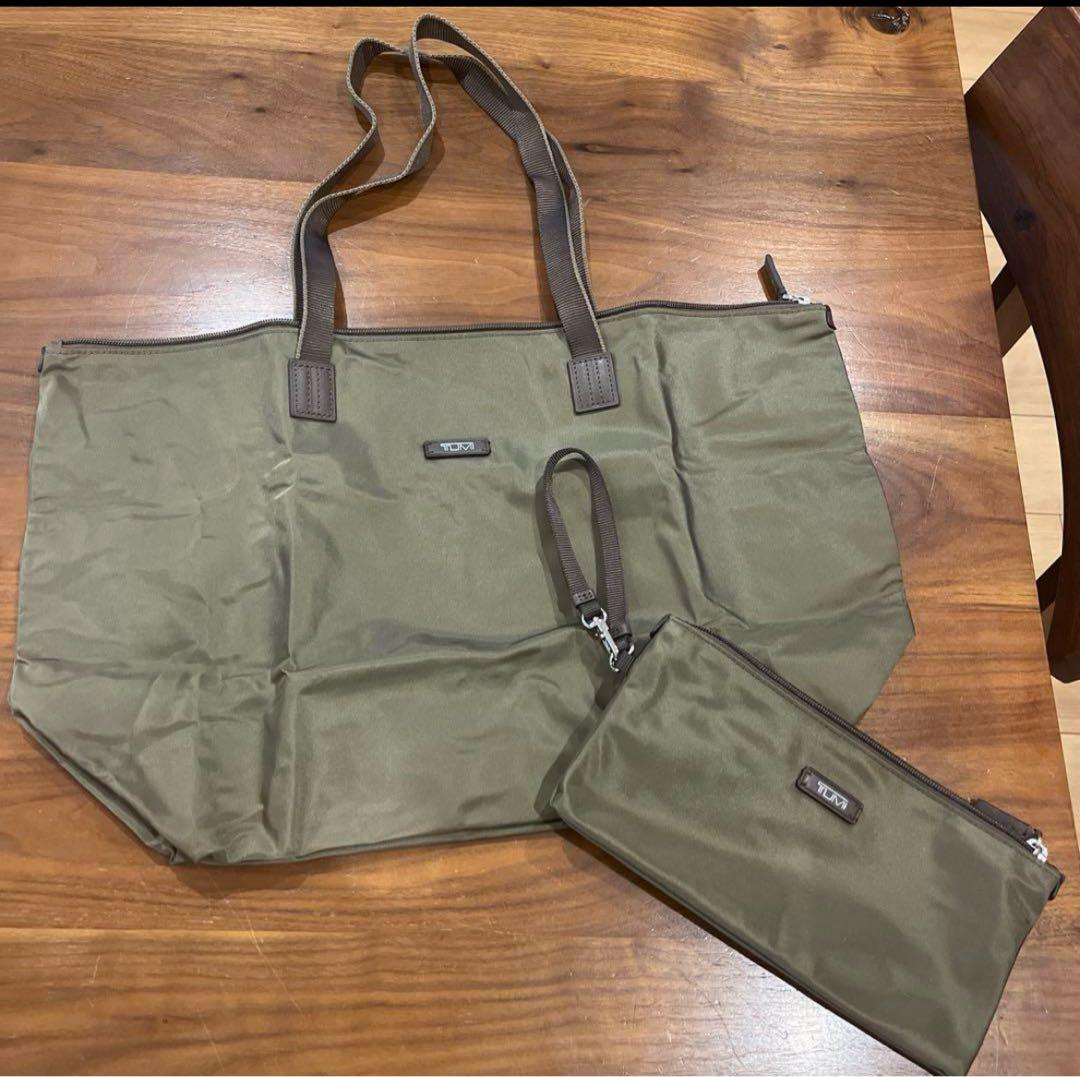 トゥミ　TUMI ジャストインケーストラベルバッグカーキJAL限定販売品