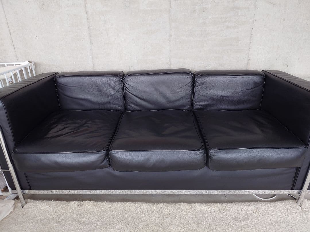 ル・コルビュジエLC2 3人掛け黒レザー IDC大塚 送料込 参考79.8万
