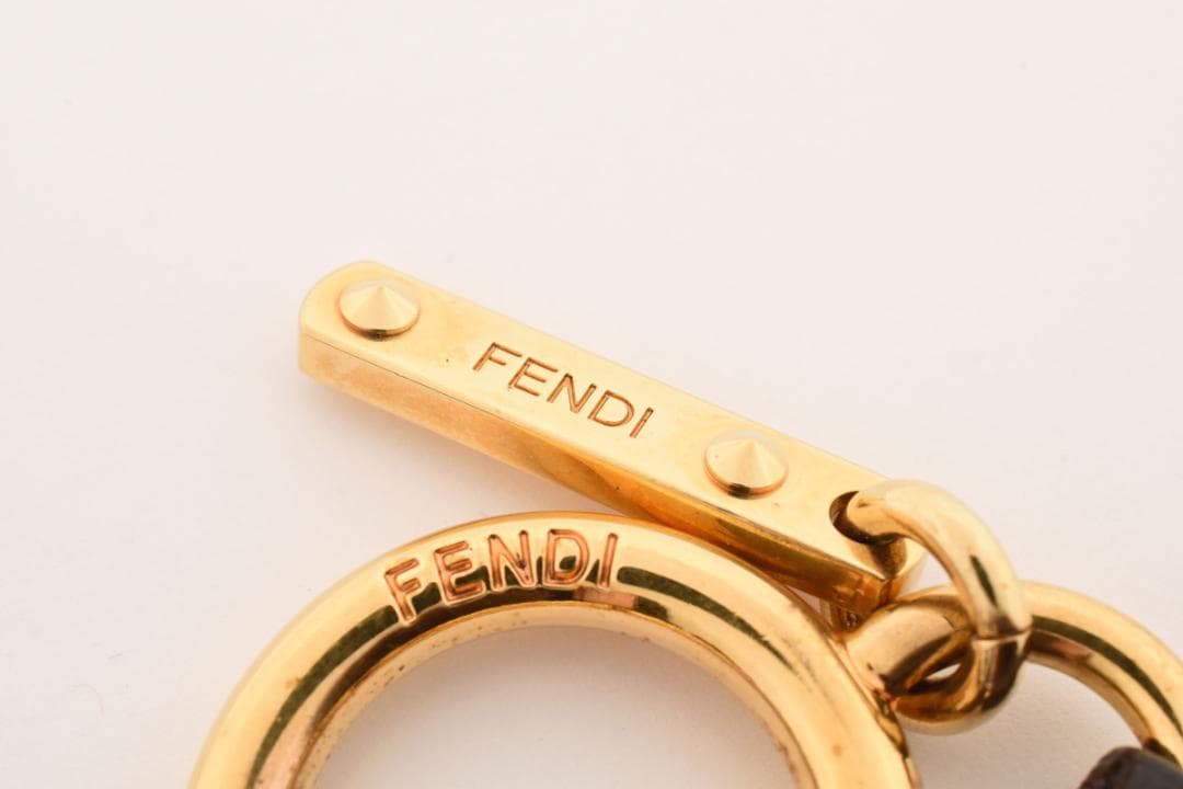 FENDI フェンディ ポンポンチャーム フォックスファー