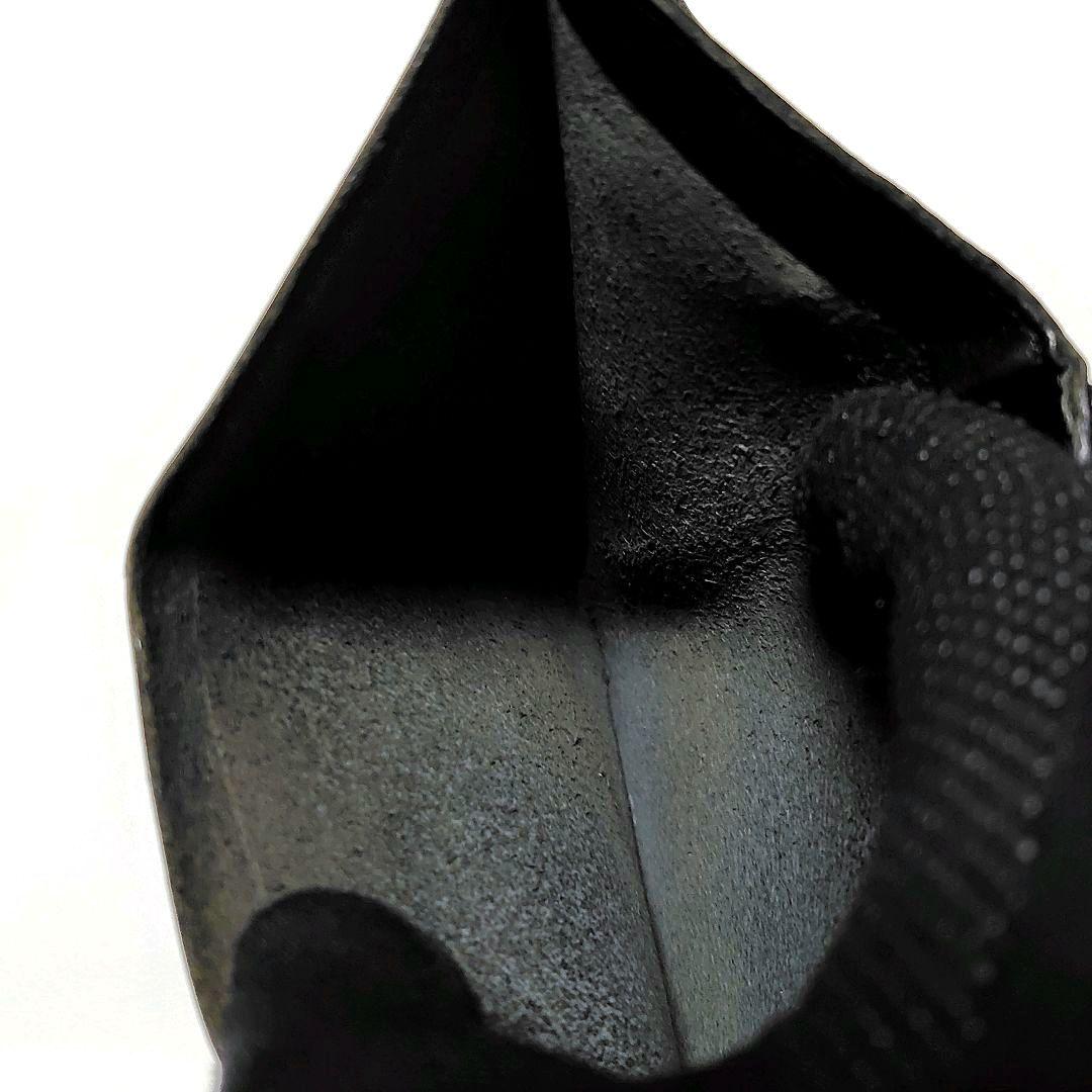 イルビゾンテ　折り財布　黒　レザー　ロゴ型押し　金ボタン