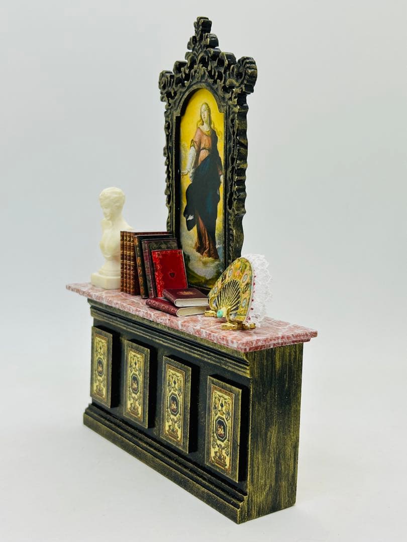 ☆ドールハウス用マリア様絵画棚　ミニチュア家具