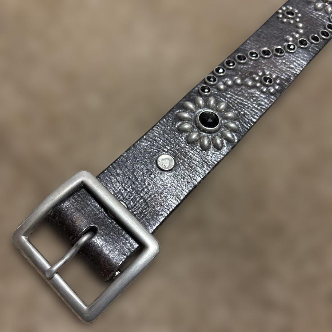 32inch HTC 希少　フラワースタッズベルト　ブラック　茶芯