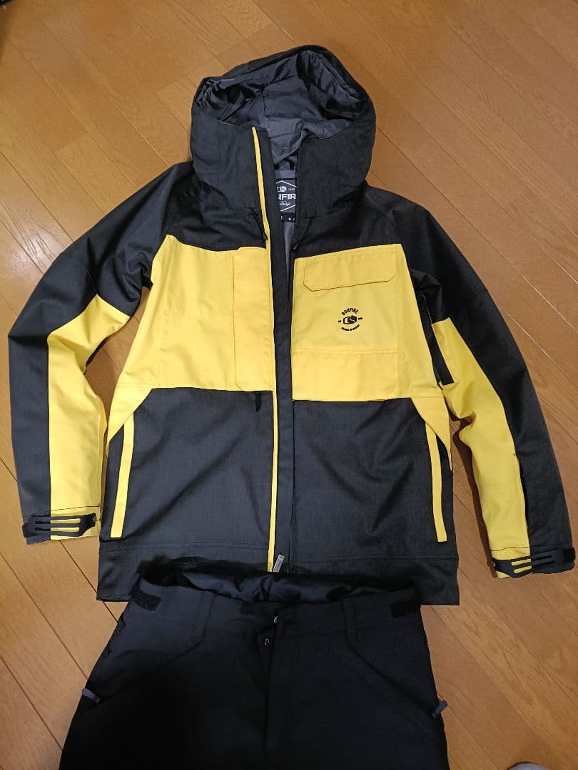 BONFIRE 上下 セット　グローブ BURTON